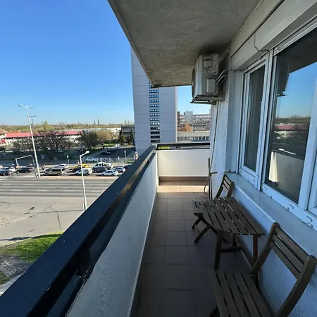 Apartment Ac With Metro 3 On Doorsteps, 15mins To Center