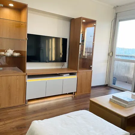 Apartament Ac With Metro 3 On Doorsteps, 15mins To Center