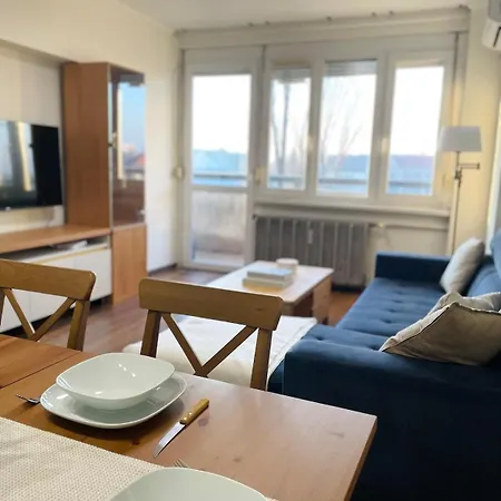 Apartament Ac With Metro 3 On Doorsteps, 15mins To Center Budapeszt